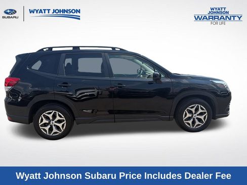 Used 2024 Subaru Forester Premium AWD/4WD image 11