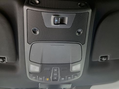 Used 2017 Ford F150 Platinum w/ Equipment Group 701A Luxury image 21