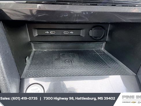 Used 2022 Volkswagen Tiguan SE FWD image 23