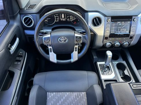 Used 2018 Toyota Tundra SR5 w/ SR5 Upgrade Package RWD image 16