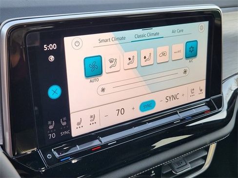 New 2026 Volkswagen Atlas Cross Sport SE image 17