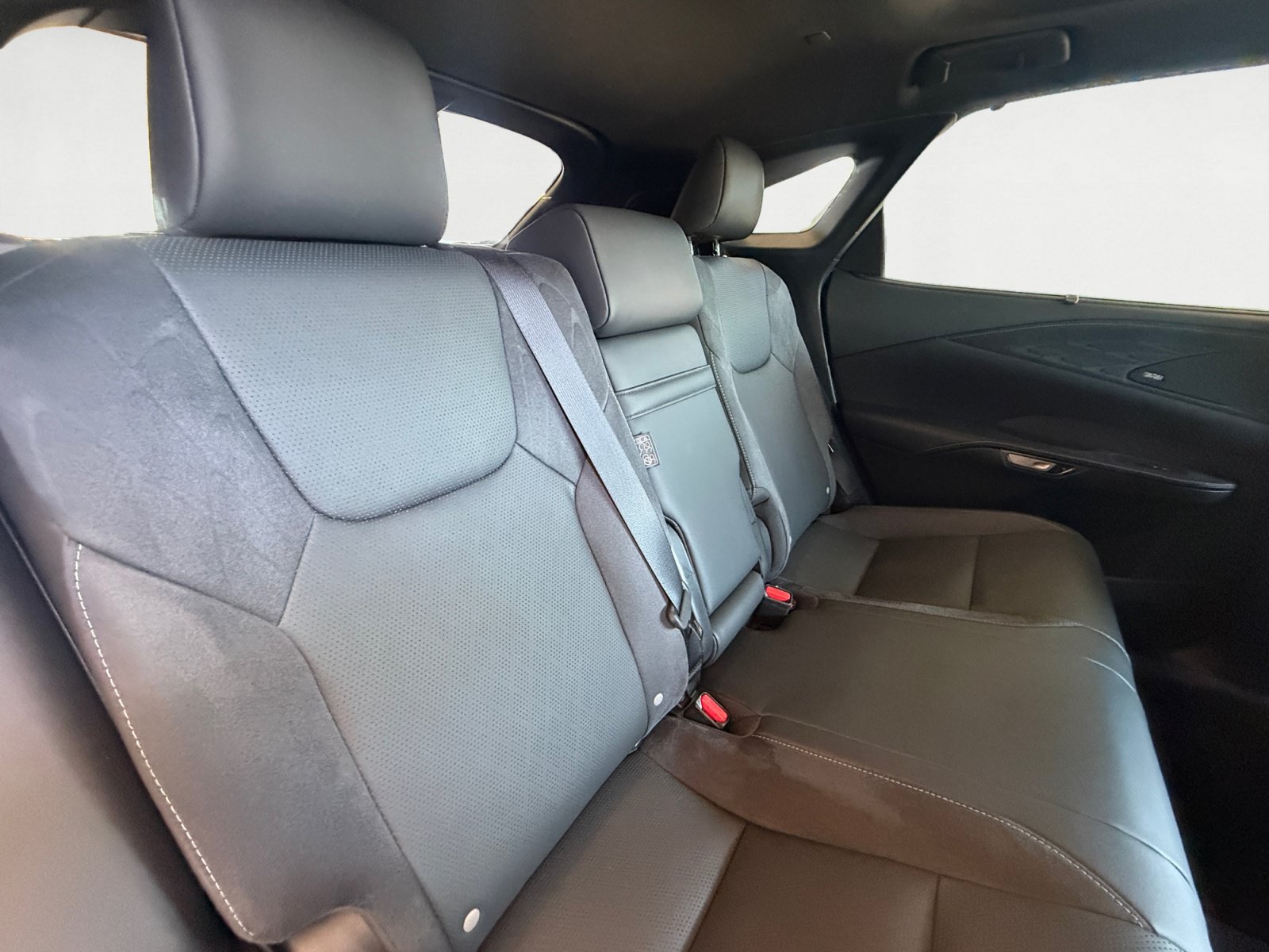 Used 2024 Lexus RX 350 AWD w/ Convenience Package image 18