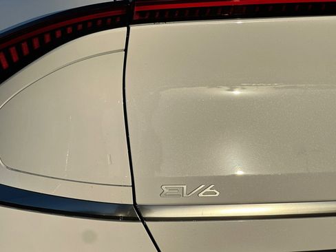 New 2025 Kia EV6 Wind image 26