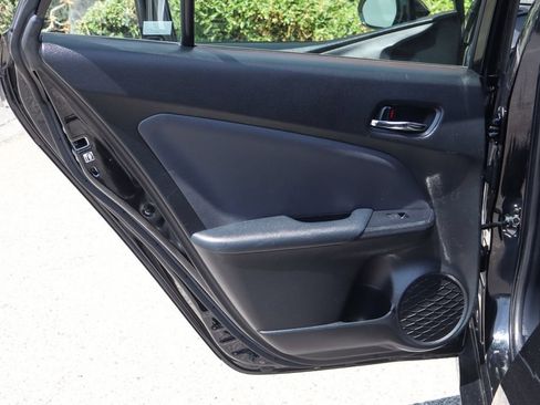 Used 2020 Toyota Prius LE FWD image 39