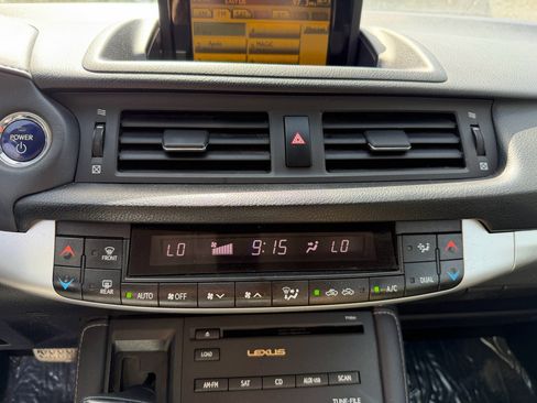 Used 2012 Lexus CT 200h Premium w/ Premium Audio Pkg FWD image 17