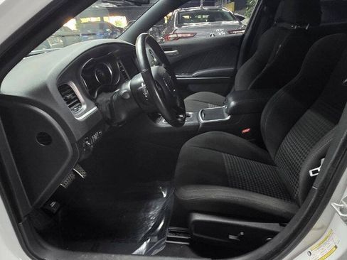 Used 2022 Dodge Charger Scat Pack RWD image 22