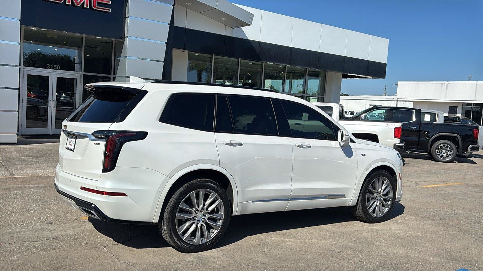 Certified 2020 Cadillac XT6 Sport w/ Platinum Package AWD/4WD image 7