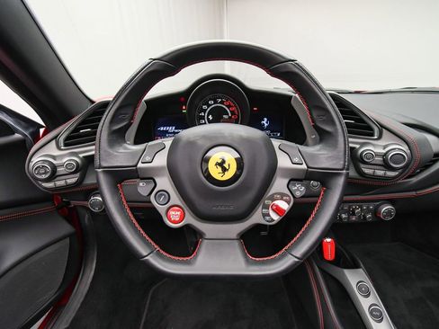 Used 2019 Ferrari 488 Spider Rosso Corsa image 13