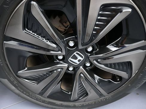 Used 2019 Honda Civic EX image 40