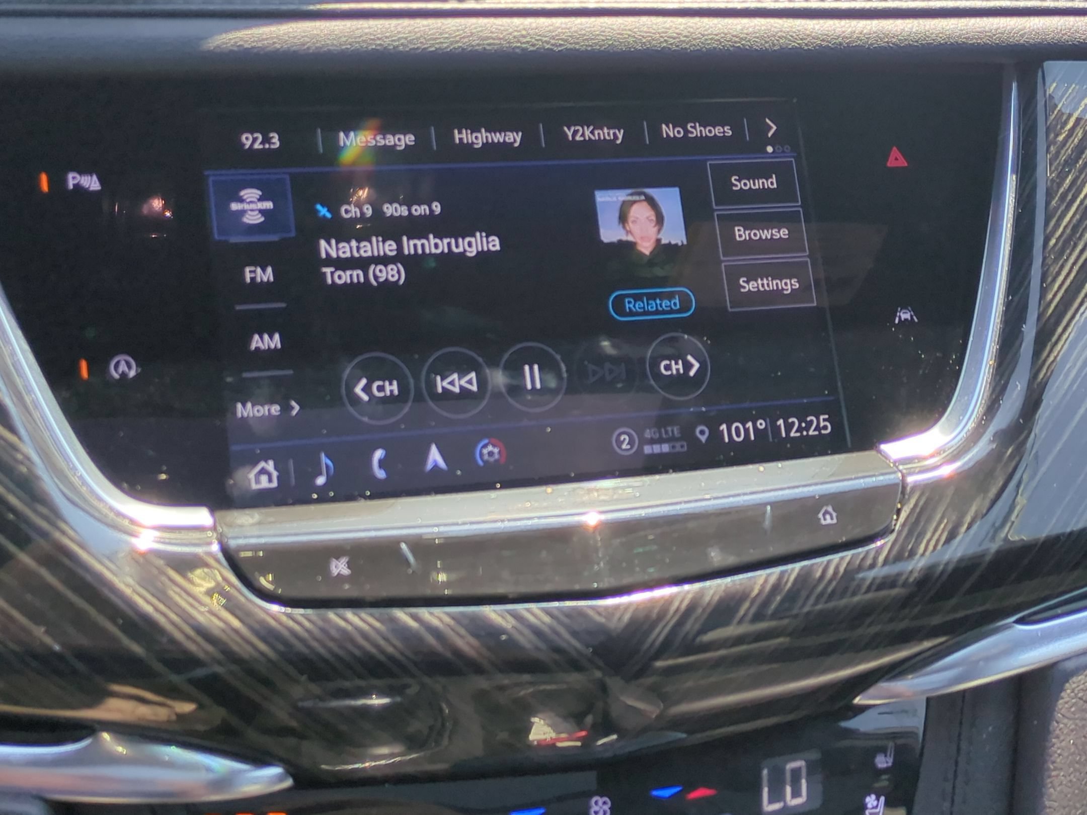 Certified 2024 Cadillac XT6 Premium Luxury AWD/4WD image 22
