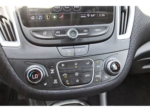 Used 2023 Chevrolet Malibu LT FWD image 28