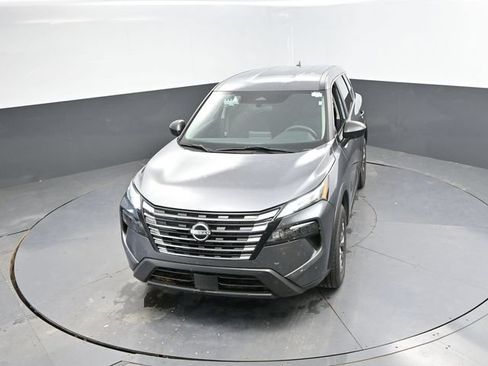 Used 2024 Nissan Rogue S AWD/4WD image 36