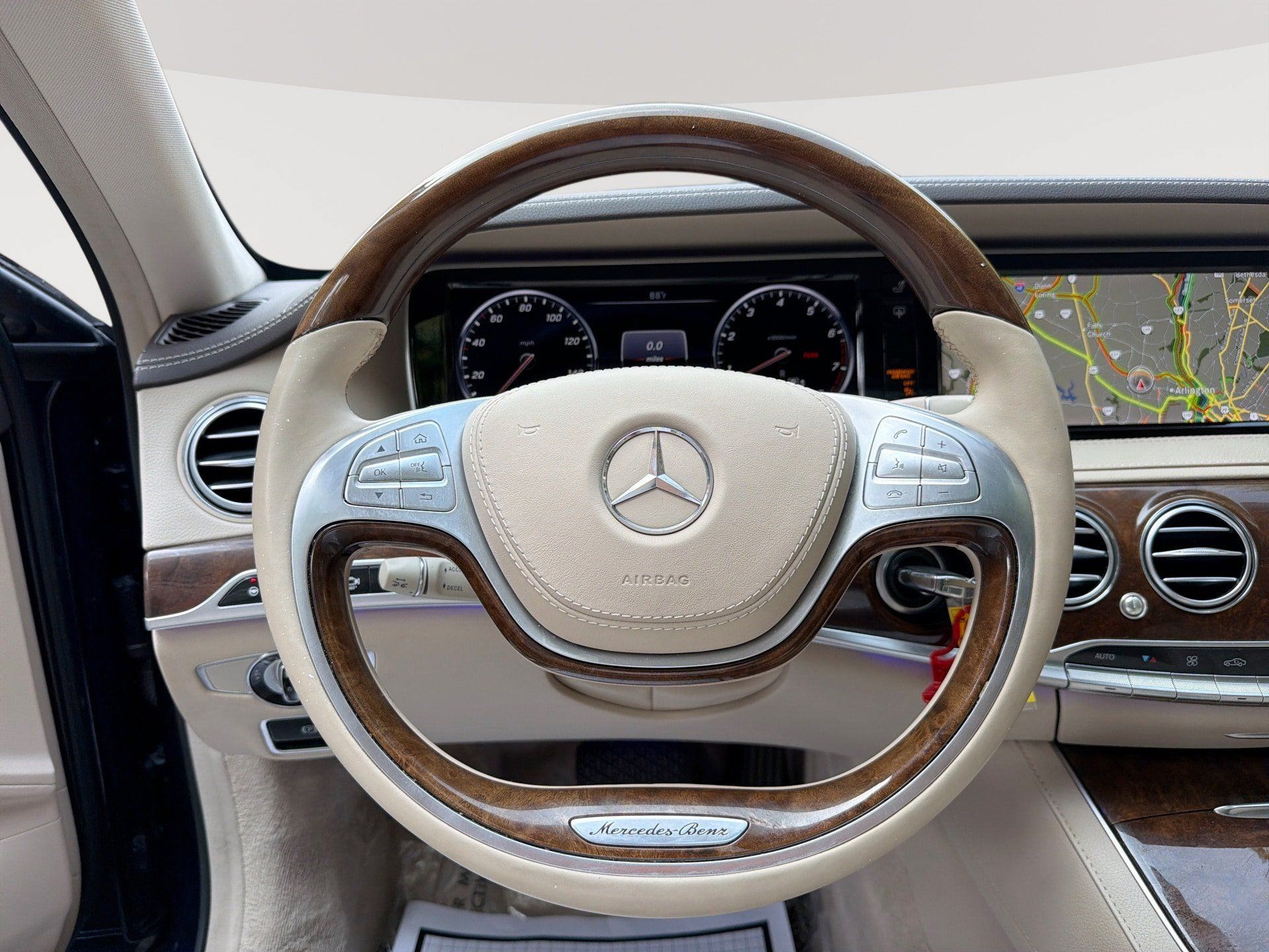 Used 2015 Mercedes-Benz S 550 Sedan image 11