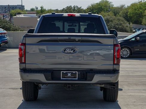 Used 2024 Ford F150 Platinum image 7
