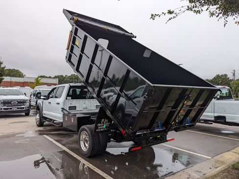 New 2025 Ford F550 4x4 Crew Cab Super Duty w/ XL Chrome Package image 34