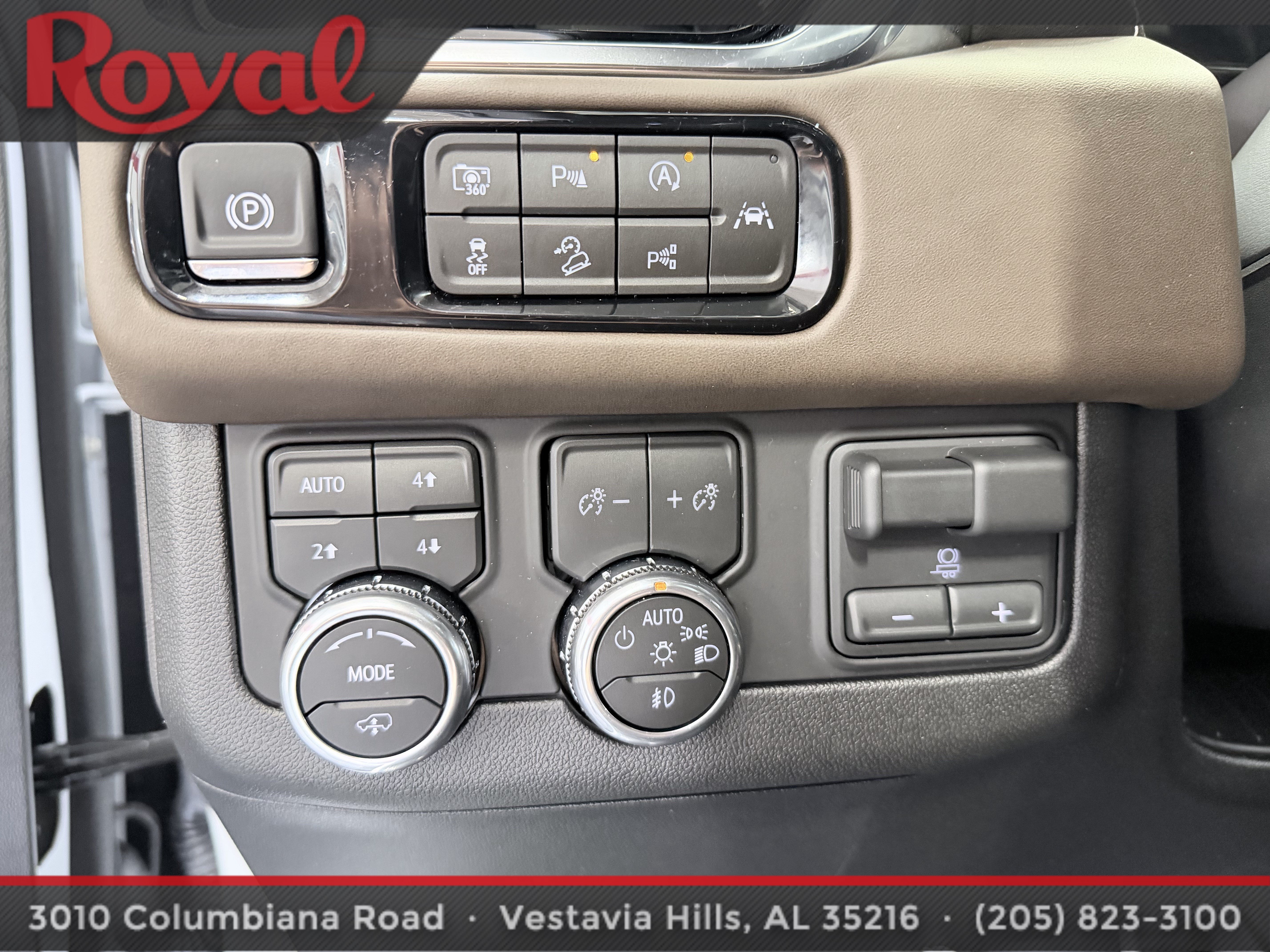 Used 2026 GMC Yukon Denali Ultimate AWD/4WD image 33