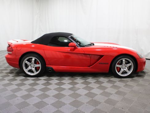 Used 2004 Dodge Viper SRT-10 image 15