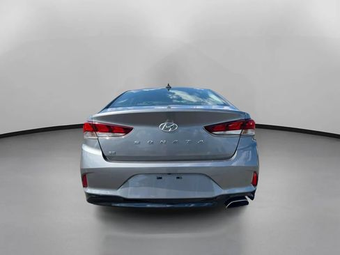 Used 2018 Hyundai Sonata SE FWD image 11