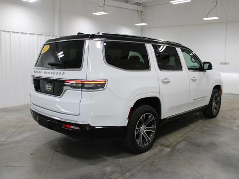 Used 2023 Jeep Grand Wagoneer 4WD image 9