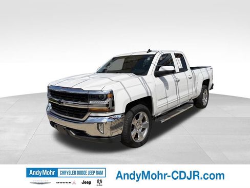 Used 2018 Chevrolet Silverado 1500 LT w/ All Star Edition AWD/4WD image 3