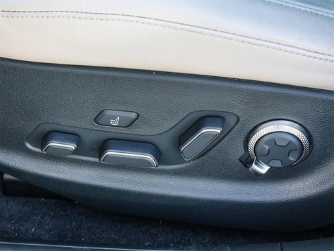 Used 2024 Genesis G80 image 24