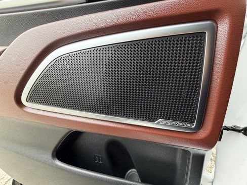 Used 2024 Kia Telluride SX Prestige image 41