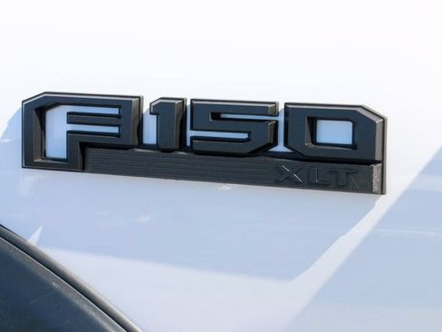 Used 2017 Ford F150 XLT w/ Equipment Group 302A Luxury AWD/4WD image 13
