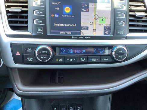 Used 2017 Toyota Highlander Limited AWD/4WD image 44