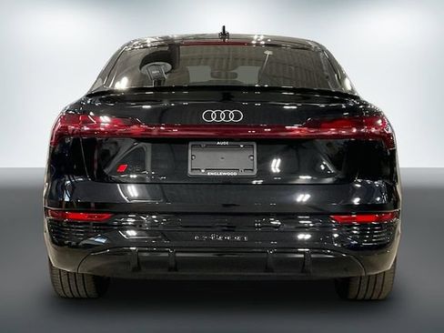 Used 2024 Audi Q8 e-tron Premium Plus w/ Premium Plus Package AWD/4WD image 4