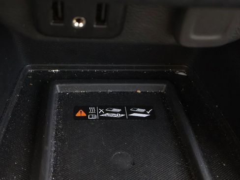 Certified 2023 Chevrolet Traverse LT image 28