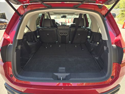 Used 2023 Honda Pilot Elite image 25
