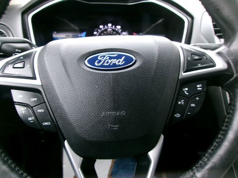 Used 2017 Ford Fusion Titanium FWD image 16