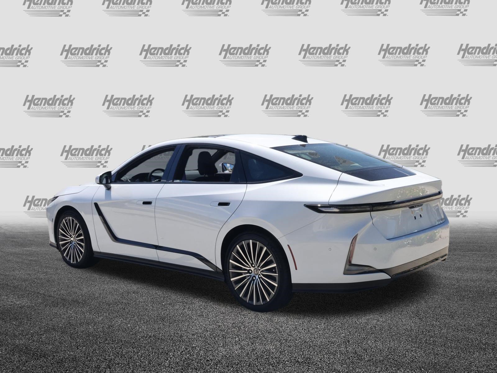 New 2026 Lexus ES 350e w/ Accessory Package (K3) FWD image 7