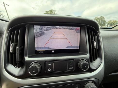 Used 2020 Chevrolet Colorado LT RWD image 21