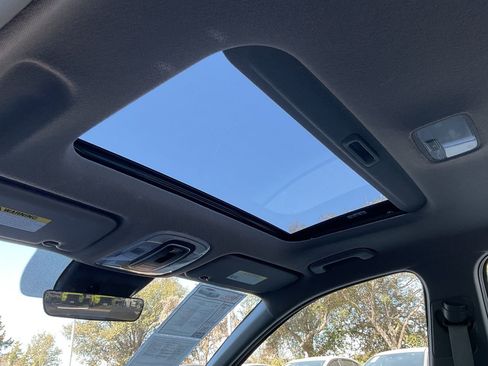 Used 2025 Hyundai Elantra SEL image 20