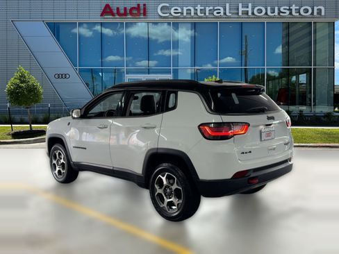 Used 2022 Jeep Compass Trailhawk w/ Trailhawk Elite Group image 3