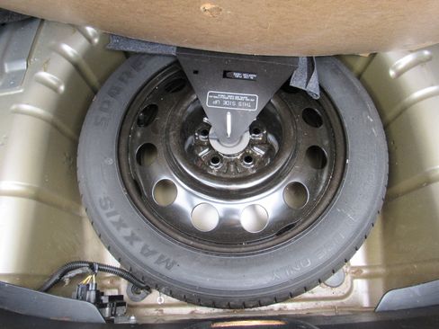 Used 2010 Ford Mustang Convertible RWD image 37