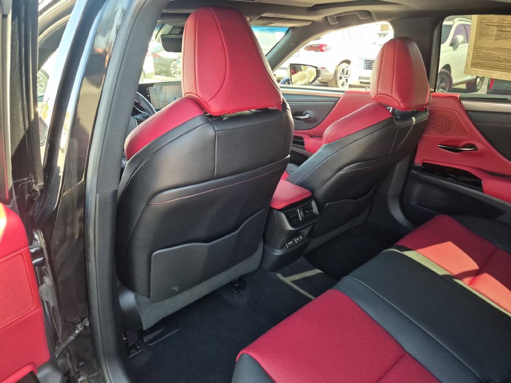 Used 2022 Lexus ES 300h F Sport w/ Accessory Package 2 FWD image 35