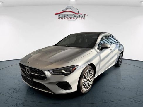 Used 2025 Mercedes-Benz CLA 250 4MATIC image 4