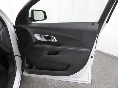 Used 2015 Chevrolet Equinox LT w/ Driver Convenience Package image 25