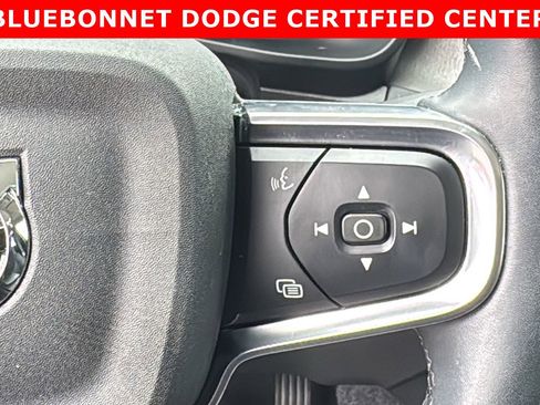 Used 2023 Volvo XC40 B5 Plus w/ Protection Package Premier image 23