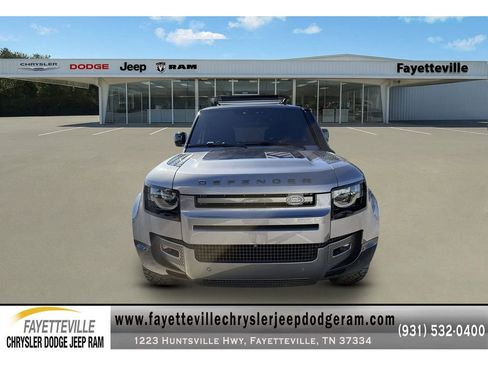 Used 2024 Land Rover Defender 130 Outbound image 8