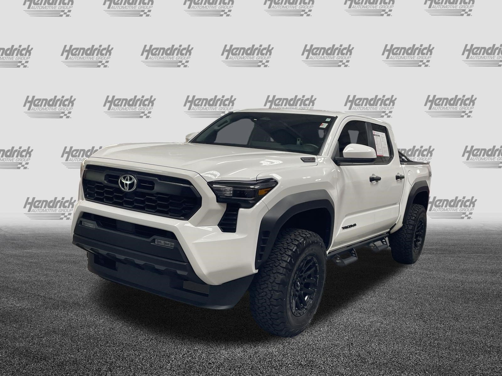 Used 2024 Toyota Tacoma TRD Off-Road AWD/4WD image 5