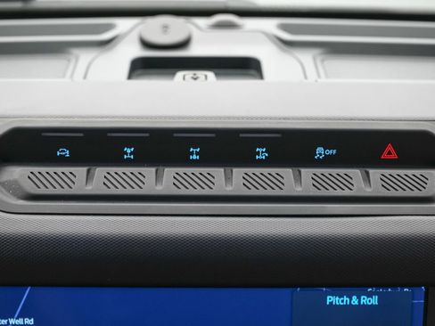 Certified 2025 Ford Bronco Badlands AWD/4WD image 19