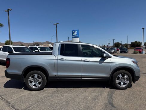 Certified 2025 Honda Ridgeline RTL image 4