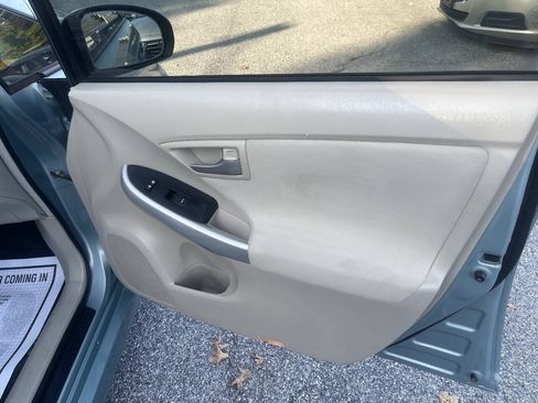 Used 2013 Toyota Prius Two FWD image 24