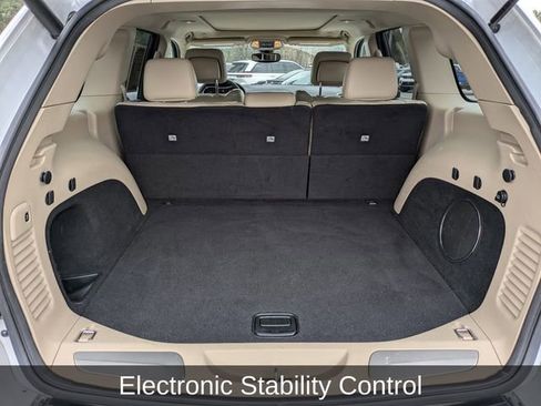 Used 2018 Jeep Grand Cherokee Limited w/ Luxury Group II image 14