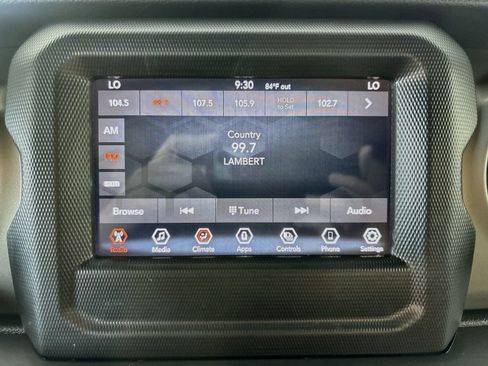 Used 2021 Jeep Wrangler Sport AWD/4WD image 14