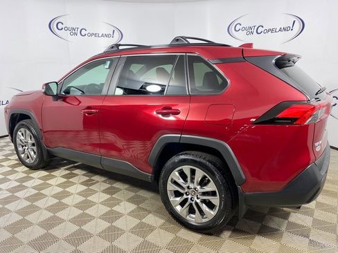 Certified 2022 Toyota RAV4 XLE Premium image 4