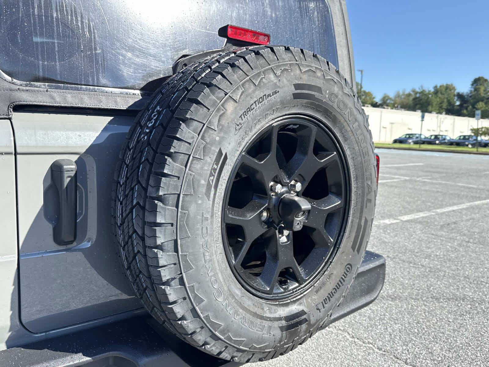 Used 2021 Jeep Wrangler Sport AWD/4WD image 22